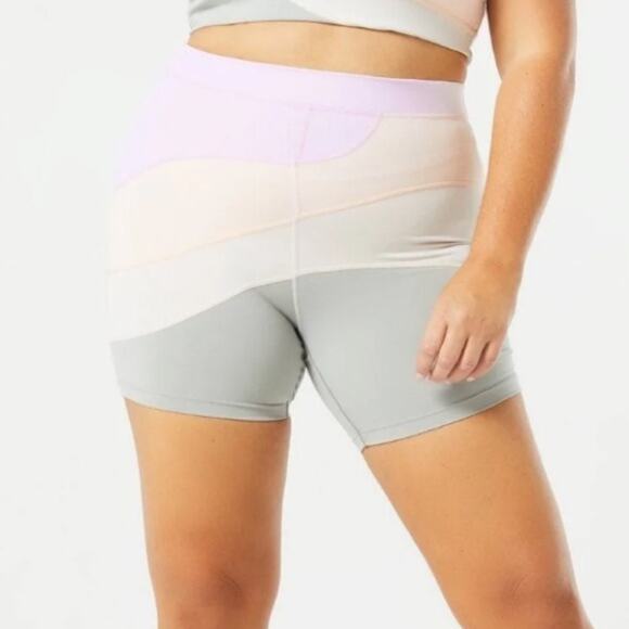 L*Space New Heights Shorts in Sage/Just Peachy/Peony/Bone NWT - Picture 1 of 8